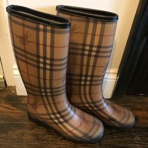 Burberry Rainboots Size 7/7.5